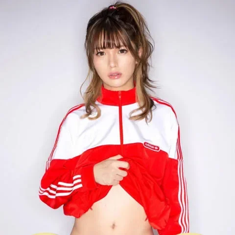 香椎つむぎ